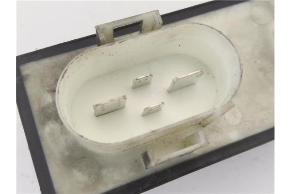 Recambio de caja reles para seat cordoba berlina (6k2) 1.9 tdi referencia OEM IAM 357919506 898718000 357919506A , AUDI