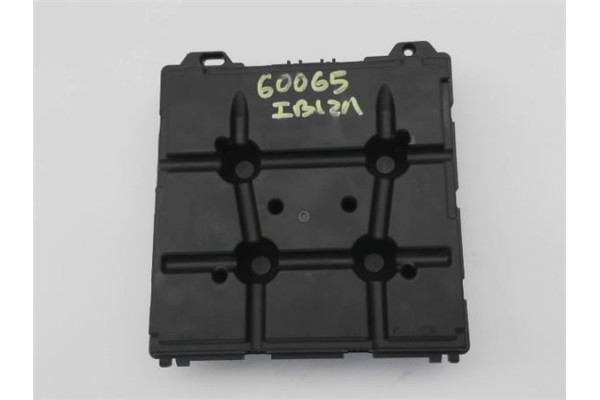 Recambio de centralita para seat ibiza berlina (6j5) 1.6 tdi referencia OEM IAM 6R0937087M  