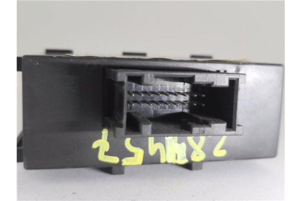 Recambio de centralita para citroen jumpy 1.9 furgón confort chapa referencia OEM IAM 9629677480 S105644003C 