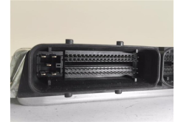 Recambio de centralita para skoda fabia (6y2/6y3) 1.9 attractive referencia OEM IAM 038906012CE 281010257 