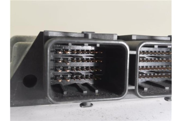 Recambio de centralita para citroen c4 coupe 1.6 hdi referencia OEM IAM 9664257580 234600007 