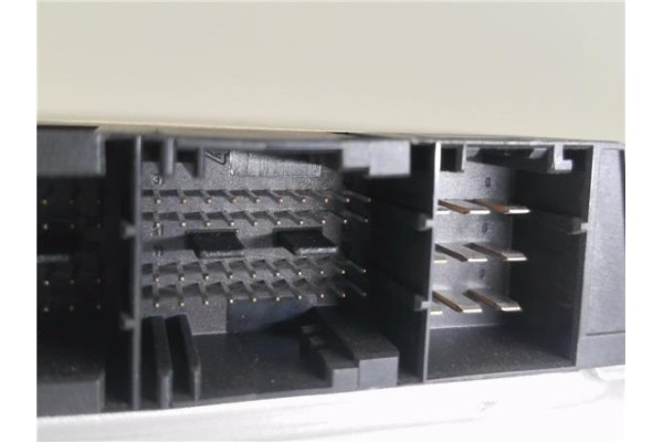 Recambio de centralita encendido para land rover freelander (ln) 2.0 di referencia OEM IAM DDE7788053 281010300 