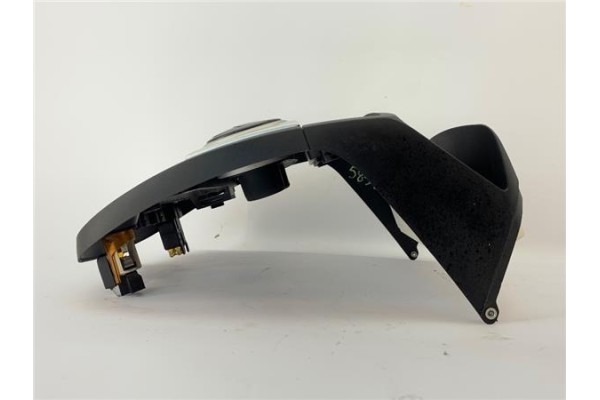 Recambio de embellecedor consola central para ligier x-too 0.5 lombardini referencia OEM IAM VJRJS32FD2LDW6CV4KW  