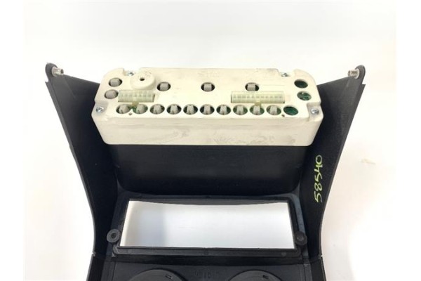 Recambio de embellecedor consola central para ligier x-too 0.5 lombardini referencia OEM IAM VJRJS32FD2LDW6CV4KW  