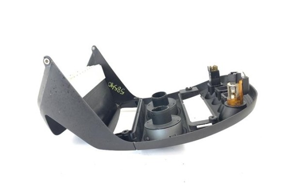 Recambio de embellecedor consola central para ligier x-too 0.5 lombardini referencia OEM IAM VJRJS32FD2LDW6CV4KW  
