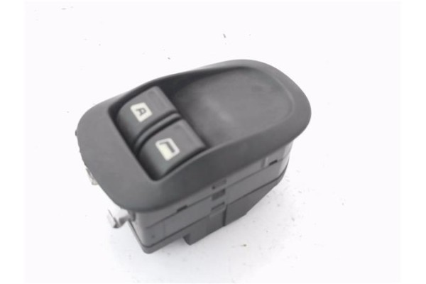 Recambio de mando elevalunas para ligier x-too 0.5 lombardini referencia OEM IAM VJRJS32FD2LDW6CV4KW  