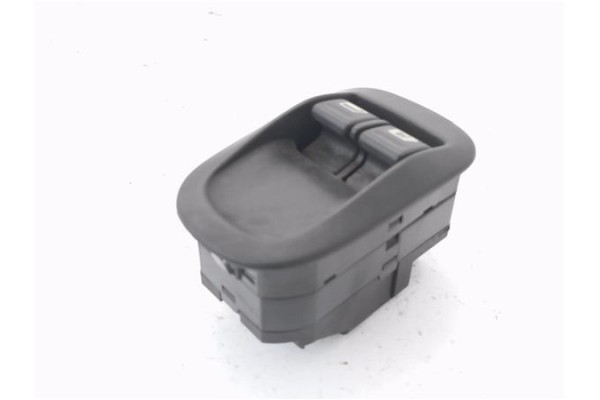 Recambio de mando elevalunas para ligier x-too 0.5 lombardini referencia OEM IAM VJRJS32FD2LDW6CV4KW  