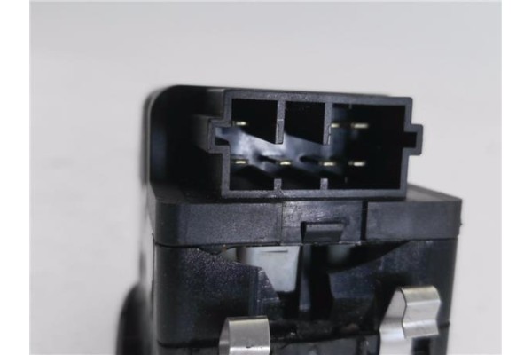 Recambio de mando elevalunas para ligier x-too 0.5 lombardini referencia OEM IAM VJRJS32FD2LDW6CV4KW  