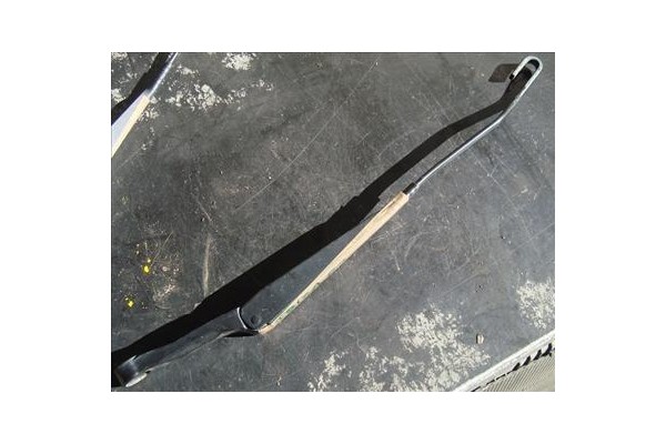 Recambio de brazo limpiaparabrisas delantero para seat ibiza (6k1)(08.1999 ) 1.9 sdi referencia OEM IAM   