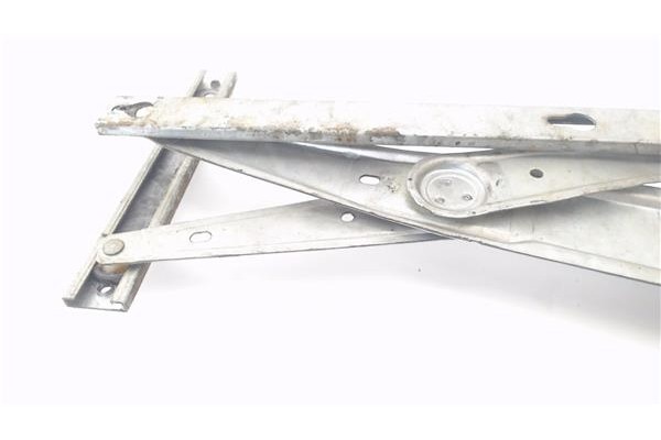 Recambio de mecanismo elevalunas delantero derecho para rover rover 25 (rf) 1.4 16v referencia OEM IAM SARRFMNBM514K4F103CV  