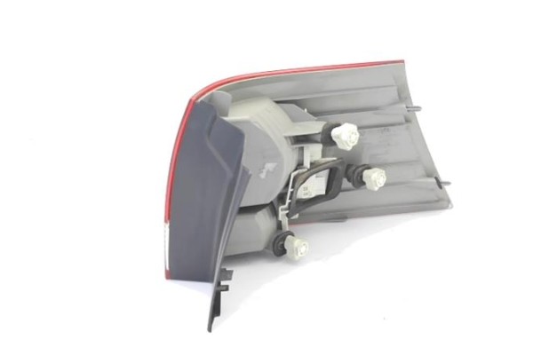 Recambio de piloto trasero izquierdo para opel vectra c caravan 1.9 comfort referencia OEM IAM   