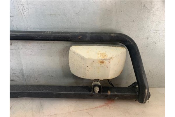 Recambio de defensa para nissan patrol station wagon (w260) 2.8 td referencia OEM IAM VSKWYG260URD28T116CV  