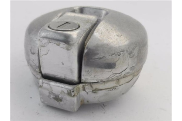 Recambio de tapa exterior combustible para fiat coupe (175) 1.8 16v referencia OEM IAM ZFA175000P183A1000131CV96KW  