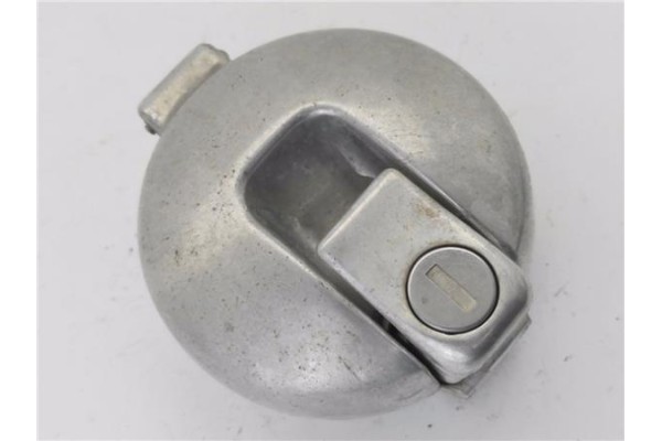 Recambio de tapa exterior combustible para fiat coupe (175) 1.8 16v referencia OEM IAM ZFA175000P183A1000131CV96KW  