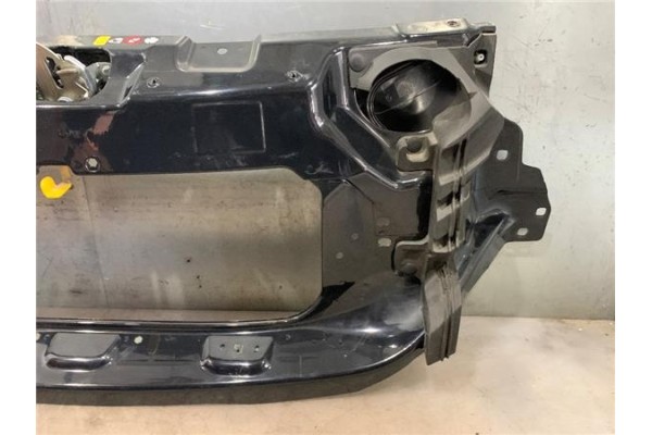 Recambio de frente delantero para iveco daily chasis 2.3 referencia OEM IAM 5801338103  