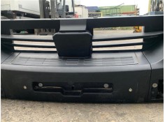 Recambio de paragolpes delantero para iveco daily chasis 2.3 referencia OEM IAM 5801772688 5802542012 