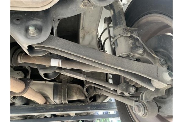 Recambio de brazo suspension trasero derecho para hyundai tucson (jm) 2.0 crdi referencia OEM IAM 552202E600  