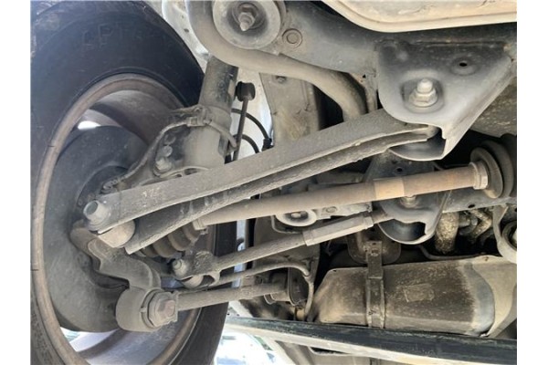 Recambio de brazo suspension trasero izquierdo para hyundai tucson (jm) 2.0 crdi referencia OEM IAM 552202E600  
