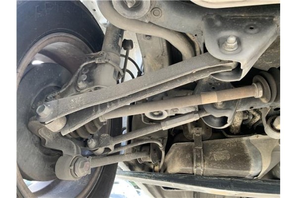 Recambio de brazo suspension trasero izquierdo para hyundai tucson (jm) 2.0 crdi referencia OEM IAM 552202E600  