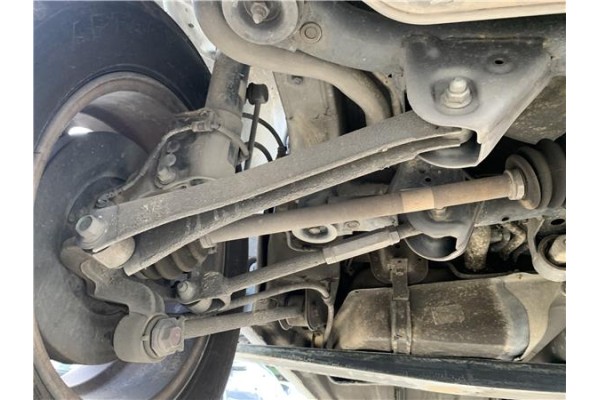 Recambio de brazo suspension trasero izquierdo para hyundai tucson (jm) 2.0 crdi referencia OEM IAM 552202E600  