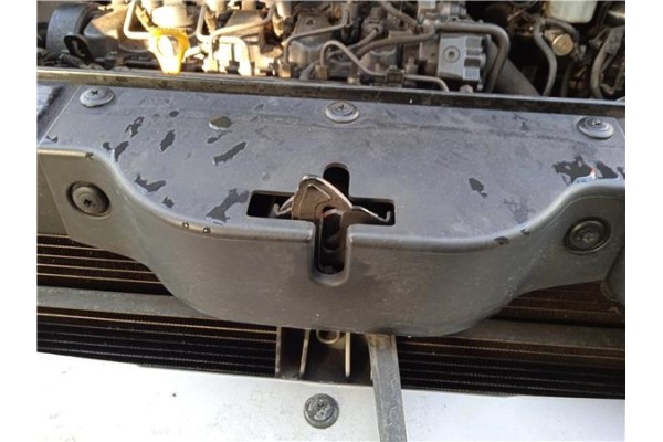 Recambio de cerradura capo para hyundai tucson (jm) 2.0 crdi referencia OEM IAM 811302E000  