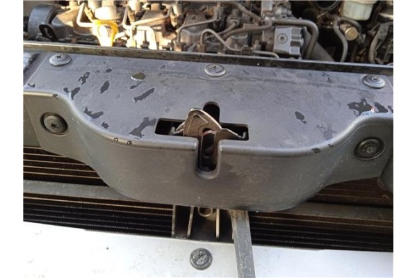 Recambio de cerradura capo para hyundai tucson (jm) 2.0 crdi referencia OEM IAM 811302E000  