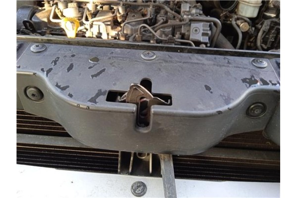 Recambio de cerradura capo para hyundai tucson (jm) 2.0 crdi referencia OEM IAM 811302E000  