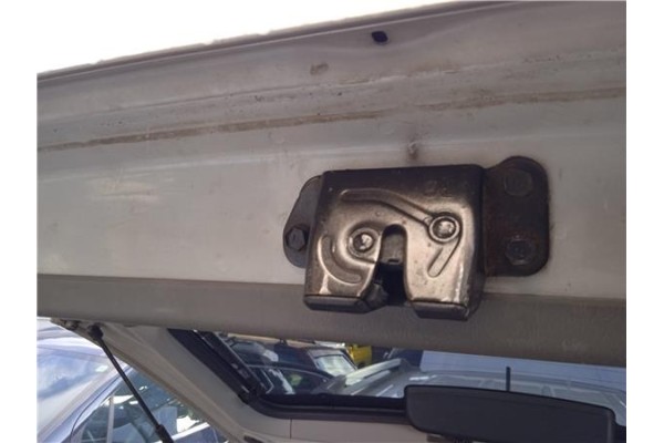 Recambio de cierre electromagnetico porton para hyundai tucson (jm) 2.0 crdi referencia OEM IAM 812302E010  