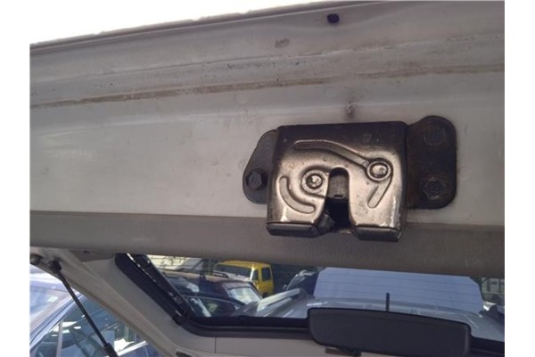 Recambio de cierre electromagnetico porton para hyundai tucson (jm) 2.0 crdi referencia OEM IAM 812302E010  