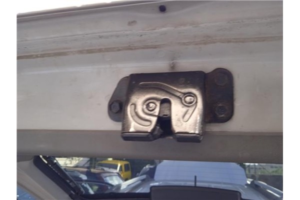 Recambio de cierre electromagnetico porton para hyundai tucson (jm) 2.0 crdi referencia OEM IAM 812302E010  