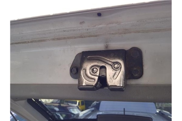 Recambio de cierre electromagnetico porton para hyundai tucson (jm) 2.0 crdi referencia OEM IAM 812302E010  