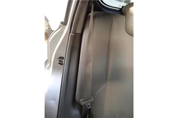 Recambio de cinturon seguridad trasero derecho para hyundai tucson (jm) 2.0 crdi referencia OEM IAM 898202E001U7  