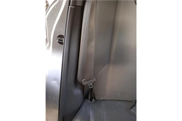 Recambio de cinturon seguridad trasero derecho para hyundai tucson (jm) 2.0 crdi referencia OEM IAM 898202E001U7  