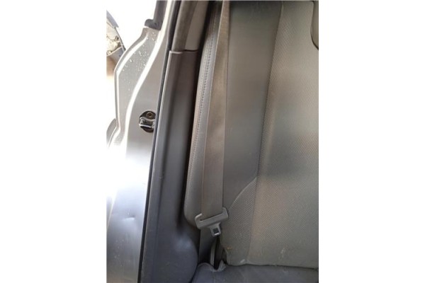 Recambio de cinturon seguridad trasero derecho para hyundai tucson (jm) 2.0 crdi referencia OEM IAM 898202E001U7  