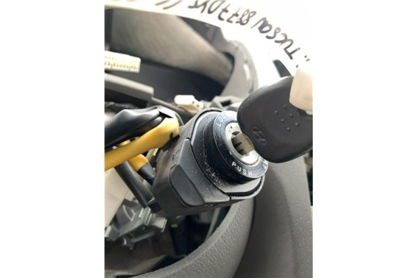 Recambio de clausor para hyundai tucson (jm) 2.0 crdi referencia OEM IAM 819202EA60  