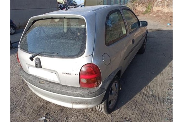 opel corsa b del año 2000