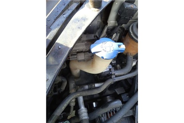 Recambio de deposito limpiaparabrisas para hyundai tucson (jm) 2.0 crdi referencia OEM IAM 986202E001  