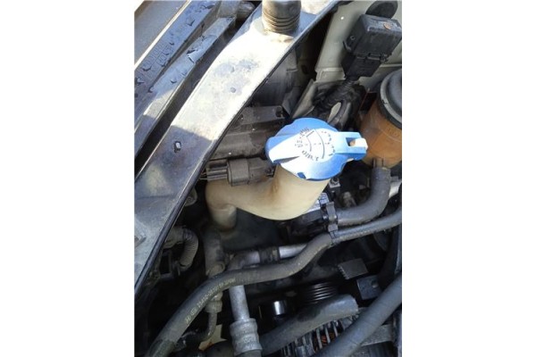 Recambio de deposito limpiaparabrisas para hyundai tucson (jm) 2.0 crdi referencia OEM IAM 986202E001  
