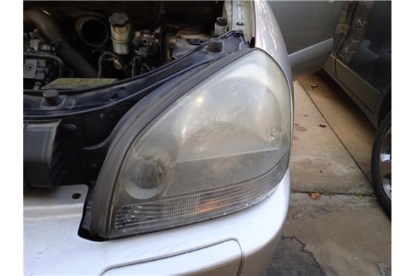 Recambio de faro delantero izquierdo para hyundai tucson (jm) 2.0 crdi referencia OEM IAM 921032E020  
