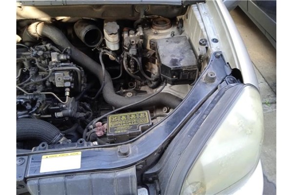 Recambio de frente delantero para hyundai tucson (jm) 2.0 crdi referencia OEM IAM 641012E000 6,41E+06 