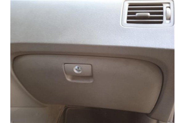 Recambio de guantera salpicadero para hyundai tucson (jm) 2.0 crdi referencia OEM IAM 845102E180U7  