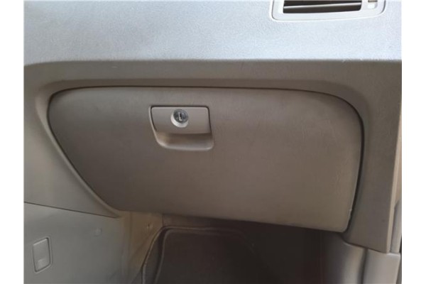 Recambio de guantera salpicadero para hyundai tucson (jm) 2.0 crdi referencia OEM IAM 845102E180U7  