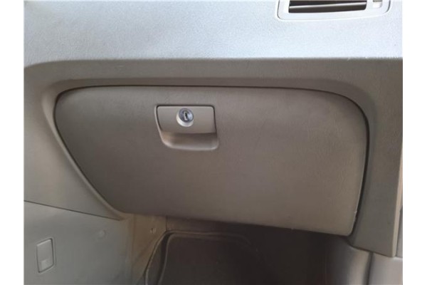 Recambio de guantera salpicadero para hyundai tucson (jm) 2.0 crdi referencia OEM IAM 845102E180U7  