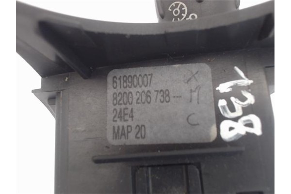 Recambio de mando de luces para renault scenic ii (jm) referencia OEM IAM 8200206738 61890007 