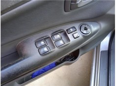 Recambio de mando elevalunas delantero izquierdo para hyundai tucson (jm) 2.0 crdi referencia OEM IAM 935702E250G8  