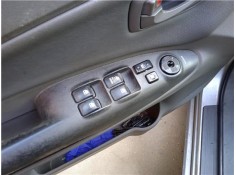 Recambio de mando elevalunas delantero izquierdo para hyundai tucson (jm) 2.0 crdi referencia OEM IAM 935702E250G8  