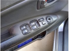 Recambio de mando elevalunas delantero izquierdo para hyundai tucson (jm) 2.0 crdi referencia OEM IAM 935702E250G8  