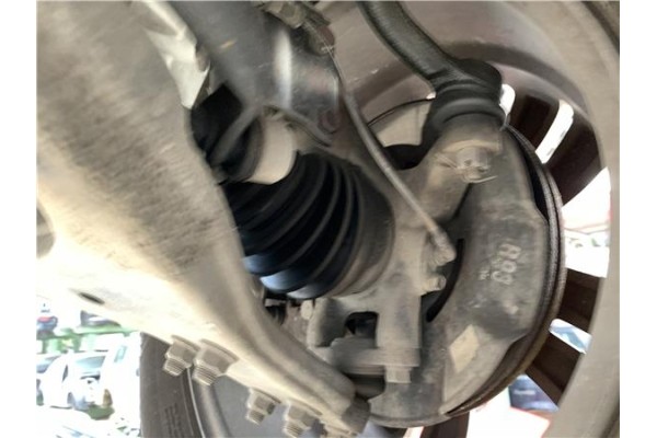 Recambio de mangueta delantero derecha para hyundai tucson (jm) 2.0 crdi referencia OEM IAM 517162E100  