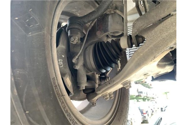 Recambio de mangueta delantero izquierda para hyundai tucson (jm) 2.0 crdi referencia OEM IAM 517152E100  