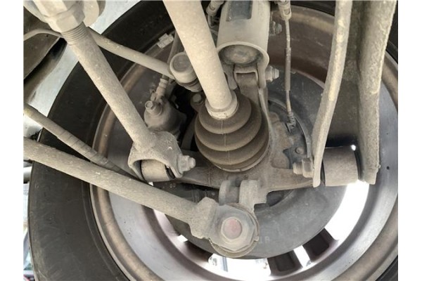 Recambio de mangueta trasero derecha para hyundai tucson (jm) 2.0 crdi referencia OEM IAM 527602E500  